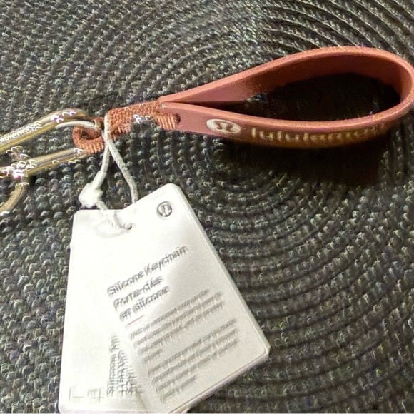 lululemon athletica Pink Silicone Keychain NWT - Picture 3 of 3